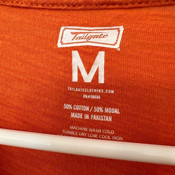 Women’s Auburn University Tailgate Tee - Picture 2 of 3